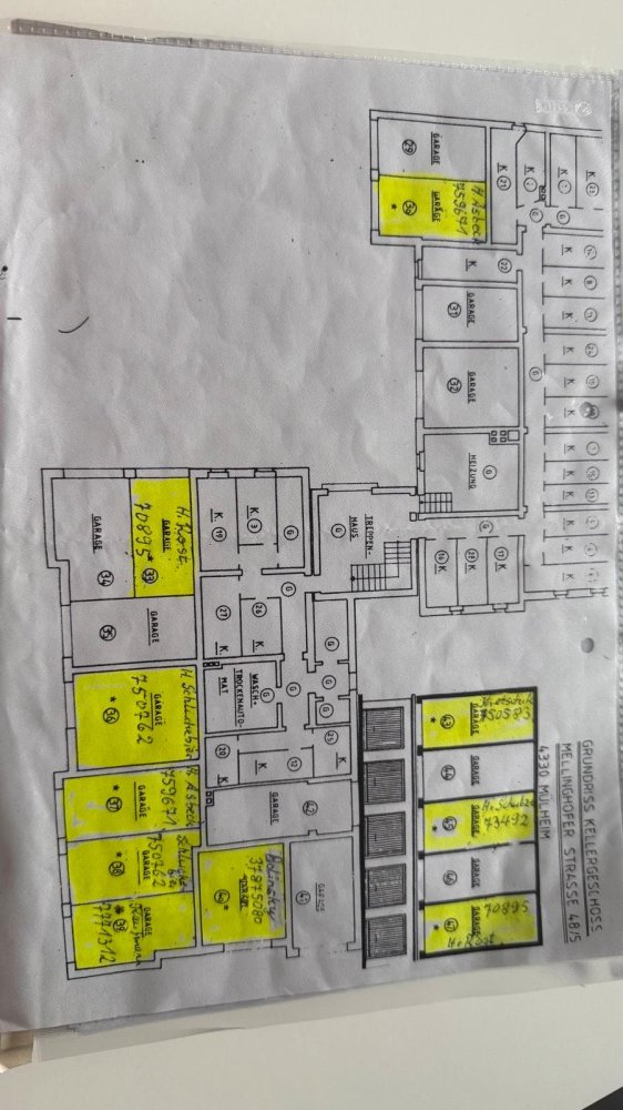  Parking in Mulheim an der Ruhr, Germany No. 371550