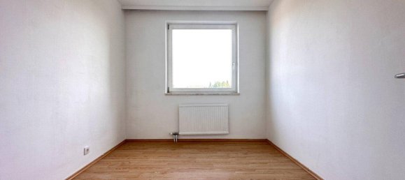 3 rooms Apartment in Zistersdorf, Austria No. 193276 7