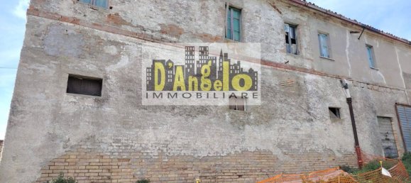 6 rooms House in Cossignano, Italy No. 17401 5