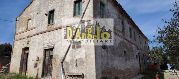 6 rooms House in Cossignano, Italy No. 17401 3
