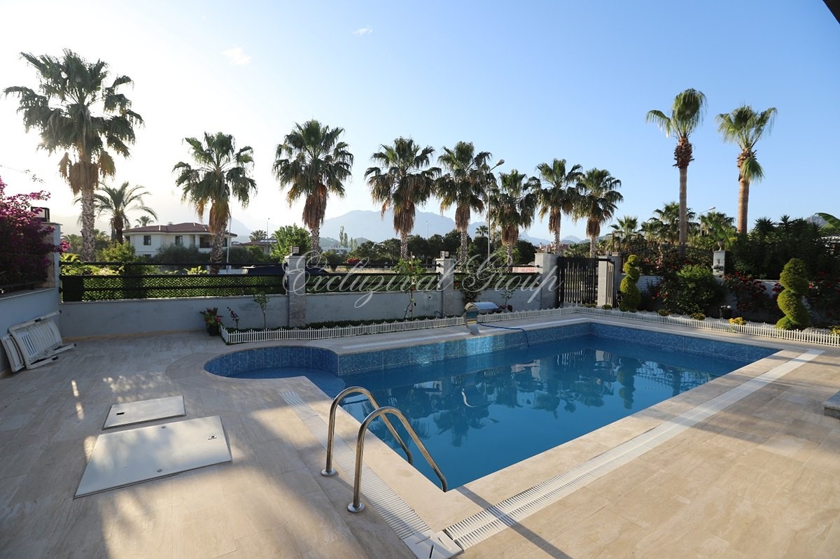 Villa 4+1 in Kemer, Turkey No. 42339