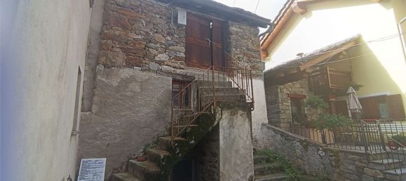 Дом с 5 комнатами в Лилльян, Италия № 221058 17