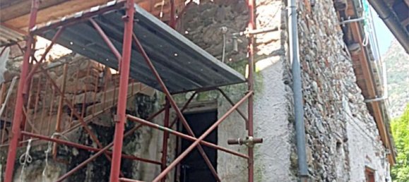 Дом с 5 комнатами в Лилльян, Италия № 221058 35