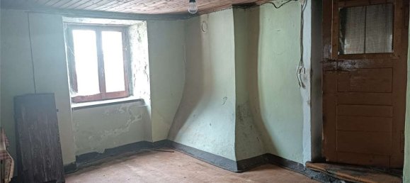 Дом с 5 комнатами в Лилльян, Италия № 221058 11