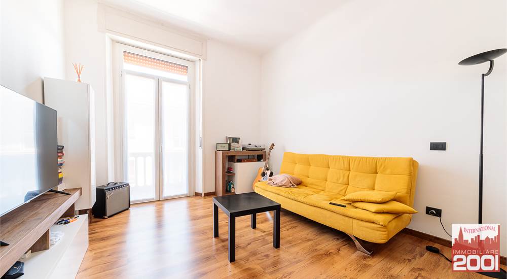 Propiedad comercial de 1 dormitorio en Varese, Italy No. 374169