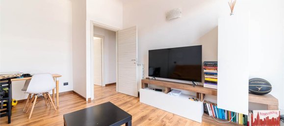 Propiedad comercial de 1 dormitorio en Varese, Italy No. 374169 24