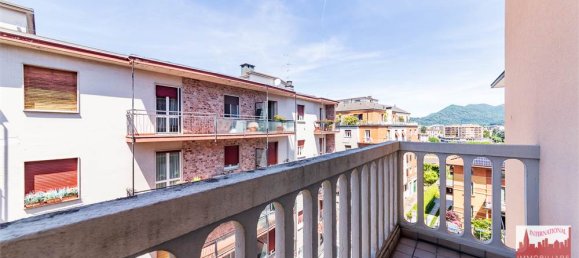 Propiedad comercial de 1 dormitorio en Varese, Italy No. 374169 2