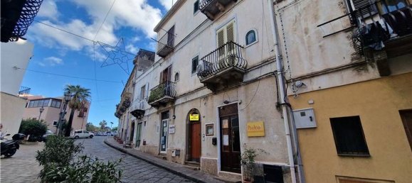 Квартира с 3 комнатами в Липари, Италия № 155549 8