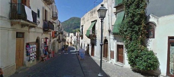 Квартира с 3 комнатами в Липари, Италия № 155549 4