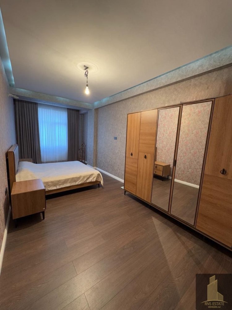 3 bedrooms Apartment in Baku, Azerbaijan No. 1280