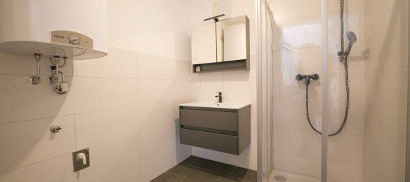 4غرفة شقة في Traun, Austria رقم 252242 15