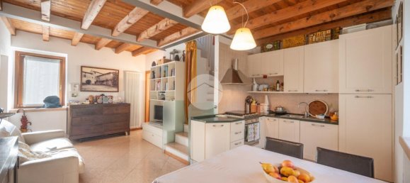 2 rooms Apartment in Verona, Italy No. 82688 3