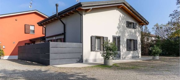 7غرفة فيلا في Reggio Emilia, Italy رقم 106801 19