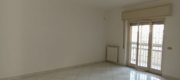 3 rooms Apartment in Caserta, Italy No. 293091 31