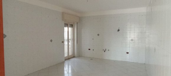 3 rooms Apartment in Caserta, Italy No. 293091 23