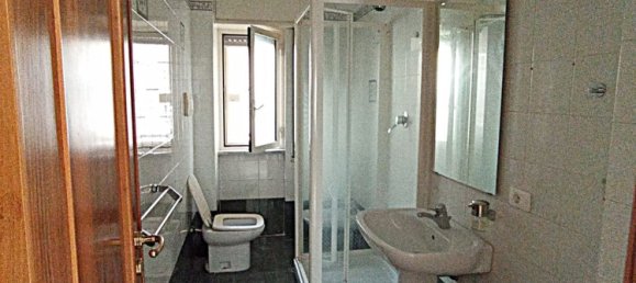 3 rooms Apartment in Caserta, Italy No. 293091 25