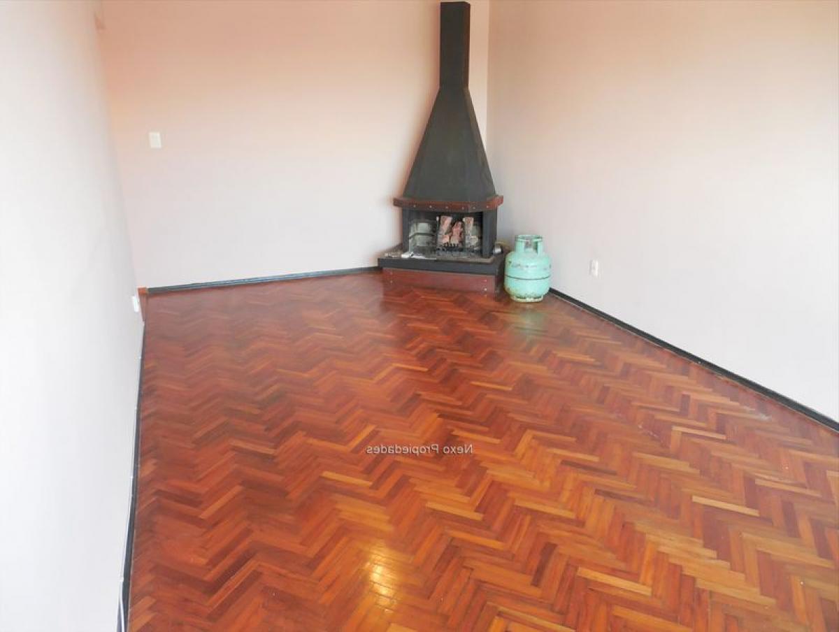 3 bedrooms Apartment in Montevideo, Uruguay No. 6320