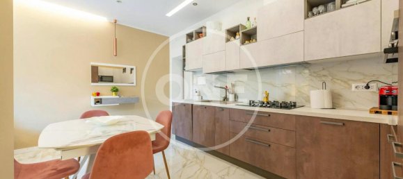 3 rooms Apartment in Rome, Italy No. 14774 5