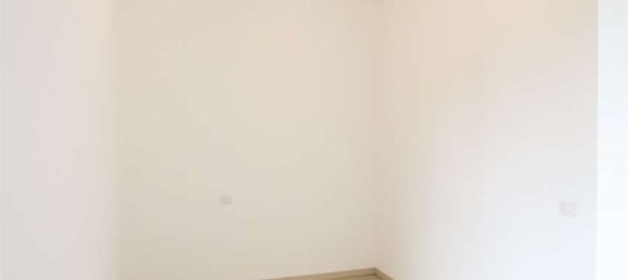 3 rooms Apartment in Giussano, Italy No. 4948 19