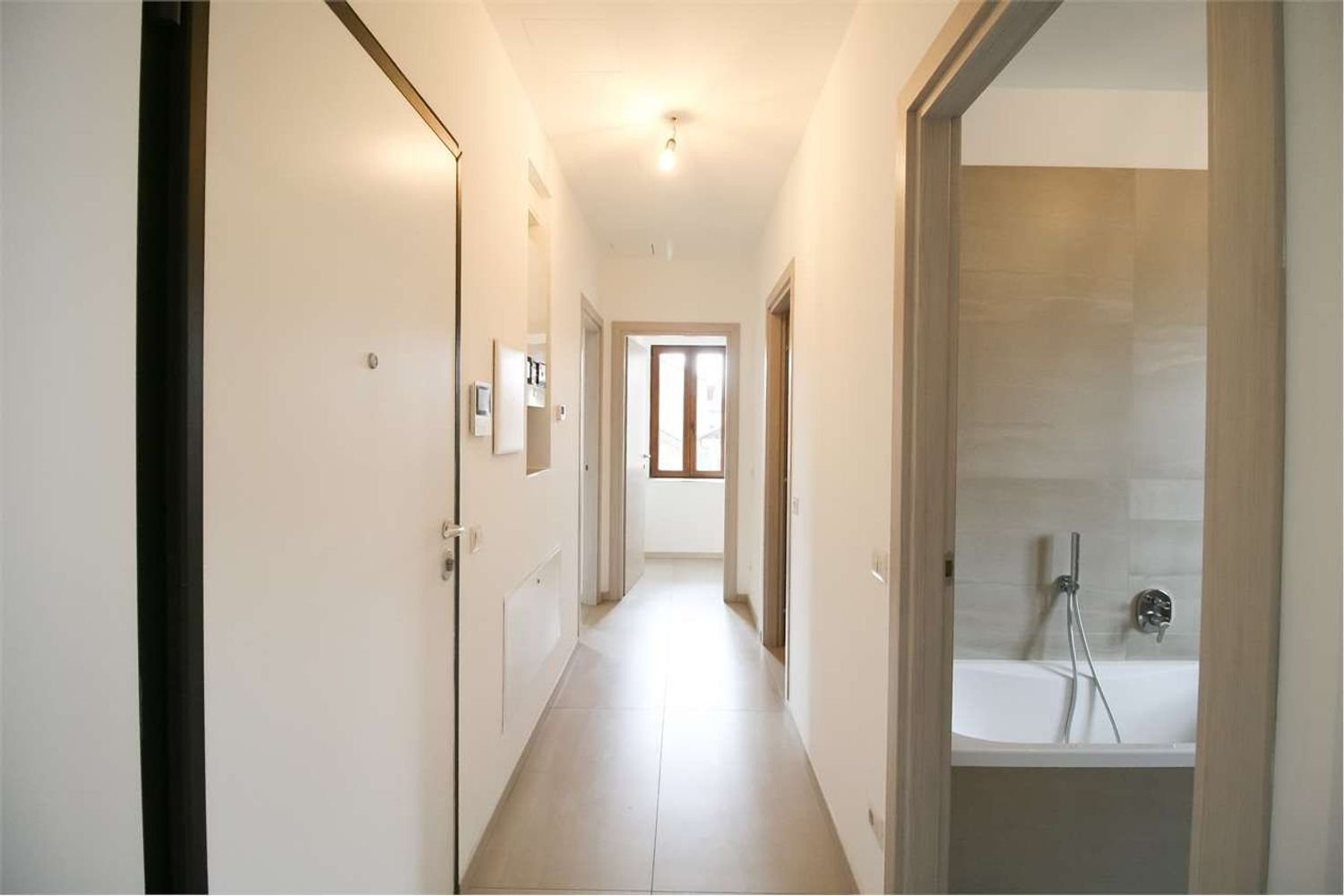 3 rooms Apartment in Giussano, Italy No. 4948