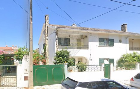 Casa de 6 dormitorios en Quinta do Conde, Portugal No. 176964