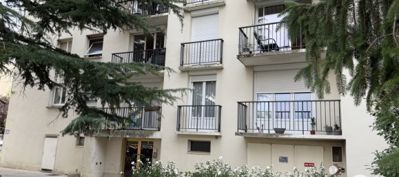 Квартира с 1 спальней в Жуэ-ле-Тур, Франция № 323225 9