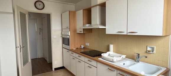 Квартира с 1 спальней в Жуэ-ле-Тур, Франция № 323225 4