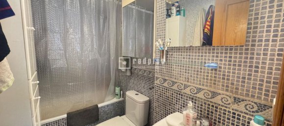 Apartamento de 3 dormitorios en Madrid, Spain No. 172946 6