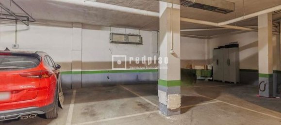 Apartamento de 3 dormitorios en Madrid, Spain No. 172946 16