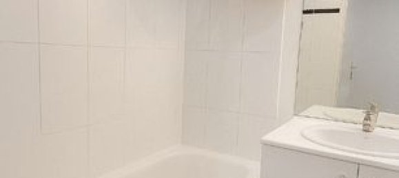 1 bedroom Apartment in Pantin, France No. 360122 4