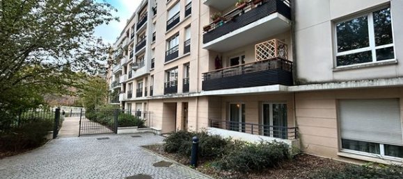 1 bedroom Apartment in Pantin, France No. 360122 6