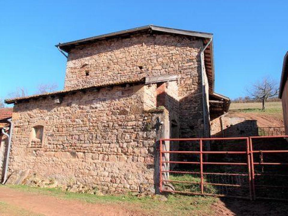 Granja en Cluny, France 190 m² No. 18598