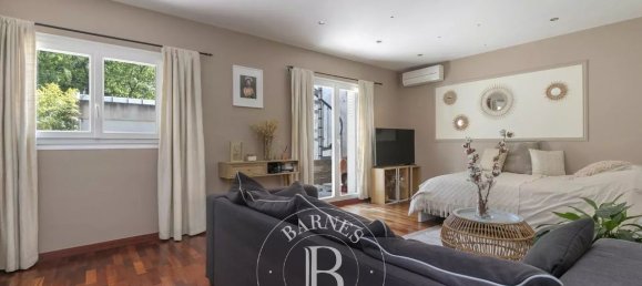 6 bedrooms House in Bievres, France No. 180746 21