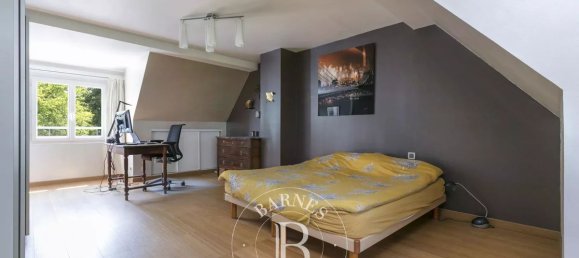 6 bedrooms House in Bievres, France No. 180746 17