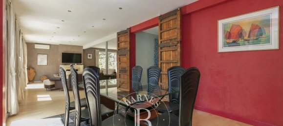 6 bedrooms House in Bievres, France No. 180746 10