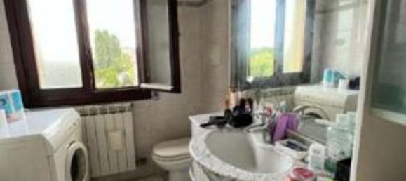 4 rooms Apartment in Venice, Italy No. 15459 15