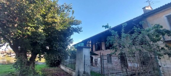 8-Zimmer Haus in Pieve Porto Morone, Italy, Nr. 83130 11
