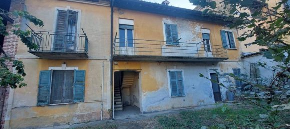 8-Zimmer Haus in Pieve Porto Morone, Italy, Nr. 83130 5