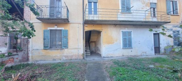 8-Zimmer Haus in Pieve Porto Morone, Italy, Nr. 83130 16
