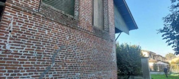 8-Zimmer Haus in Pieve Porto Morone, Italy, Nr. 83130 7