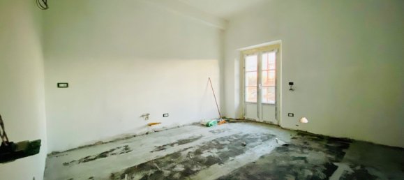 4 rooms Apartment in Capannori, Italy No. 42682 25