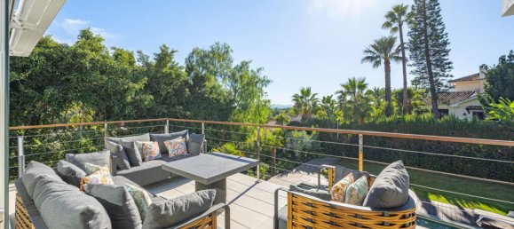 5 bedrooms Villa in Marbella, Spain No. 41232 35