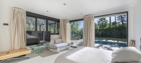 5 bedrooms Villa in Marbella, Spain No. 41232 91