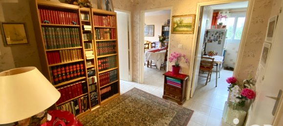 Apartamento de 3 dormitorios en Montargis, France No. 348988 2