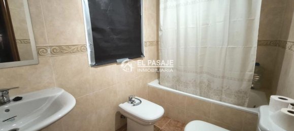 4 Schlafzimmer Haus in Linares, Spain, Nr. 160168 24