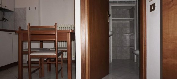 Casa de 6 habitaciónes en Torrile, Italy No. 236258 35