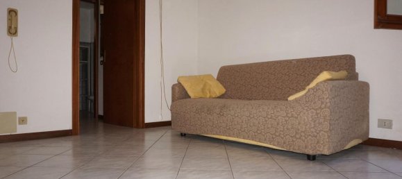 Casa de 6 habitaciónes en Torrile, Italy No. 236258 39