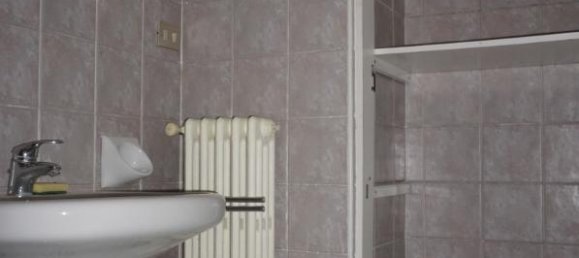 Casa de 6 habitaciónes en Torrile, Italy No. 236258 42