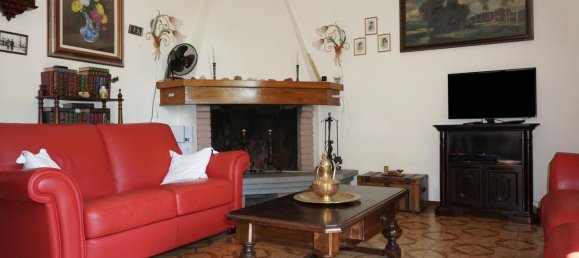 Casa de 6 habitaciónes en Torrile, Italy No. 236258 17