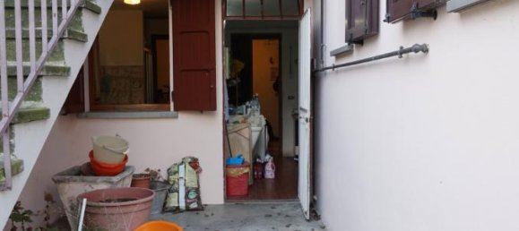 Casa de 6 habitaciónes en Torrile, Italy No. 236258 46